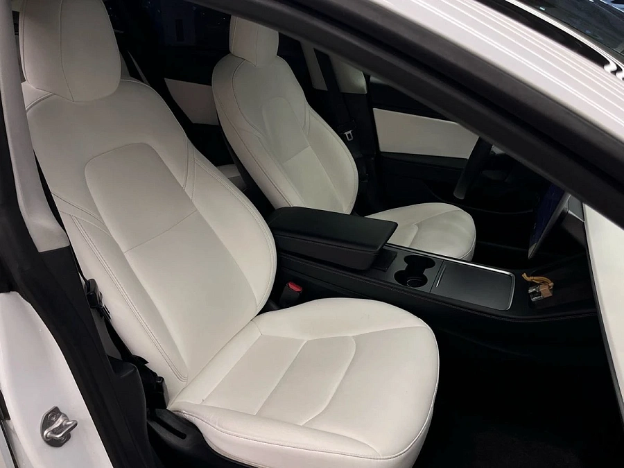 Tesla Model 3, 2021г., полный привод, автомат