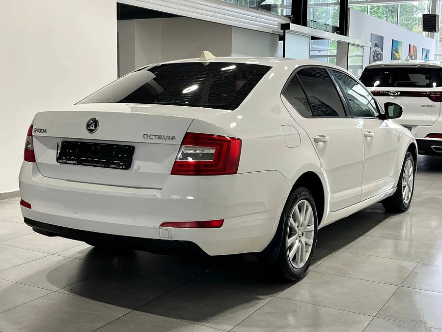 Skoda Octavia, 2014г., передний привод, робот