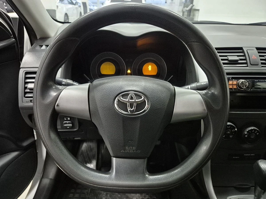 Toyota Corolla, 2011г., передний привод, автомат