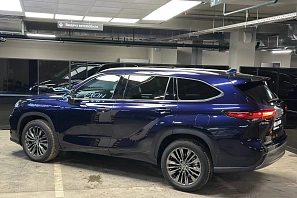 Toyota Highlander, 2025г, полный привод, автомат