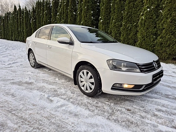 Volkswagen Passat, 2011г, передний привод, робот
