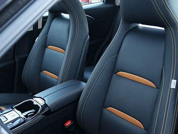 FAW Bestune T77, 2024г, передний привод, робот