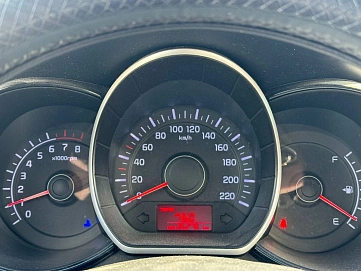 Kia Rio, 2015г., передний привод, механика