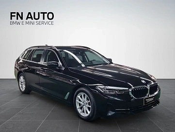 BMW 5 серии, 2022г, задний привод, автомат