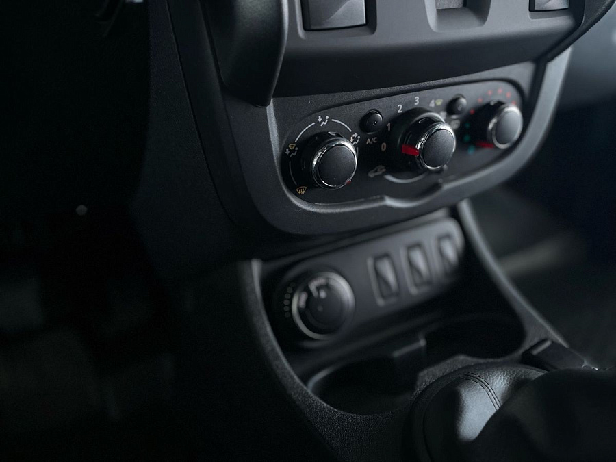 Renault Duster, 2020г., полный привод, механика
