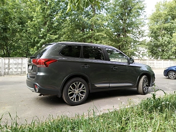 Mitsubishi Outlander, 2015г, полный привод, вариатор