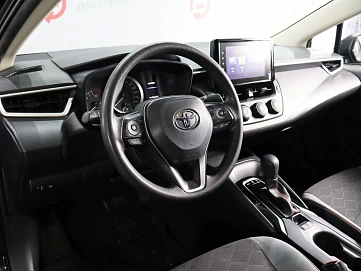 Toyota Corolla, 2022г, передний привод, вариатор