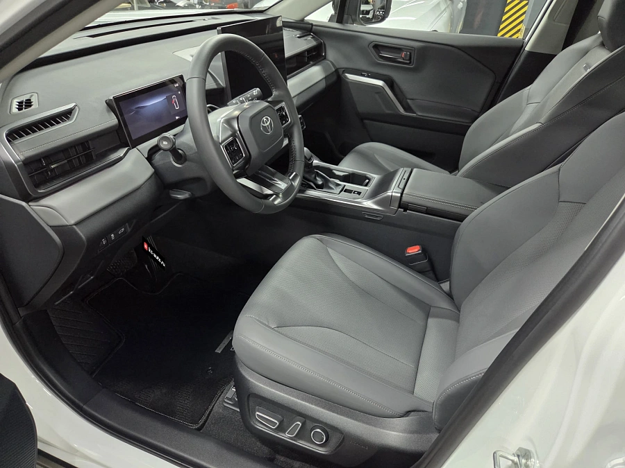 Toyota RAV4, 2026г., полный привод, вариатор