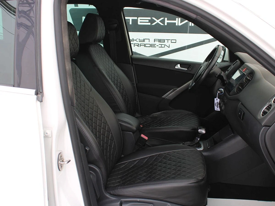 Volkswagen Tiguan, 2008г., полный привод, автомат