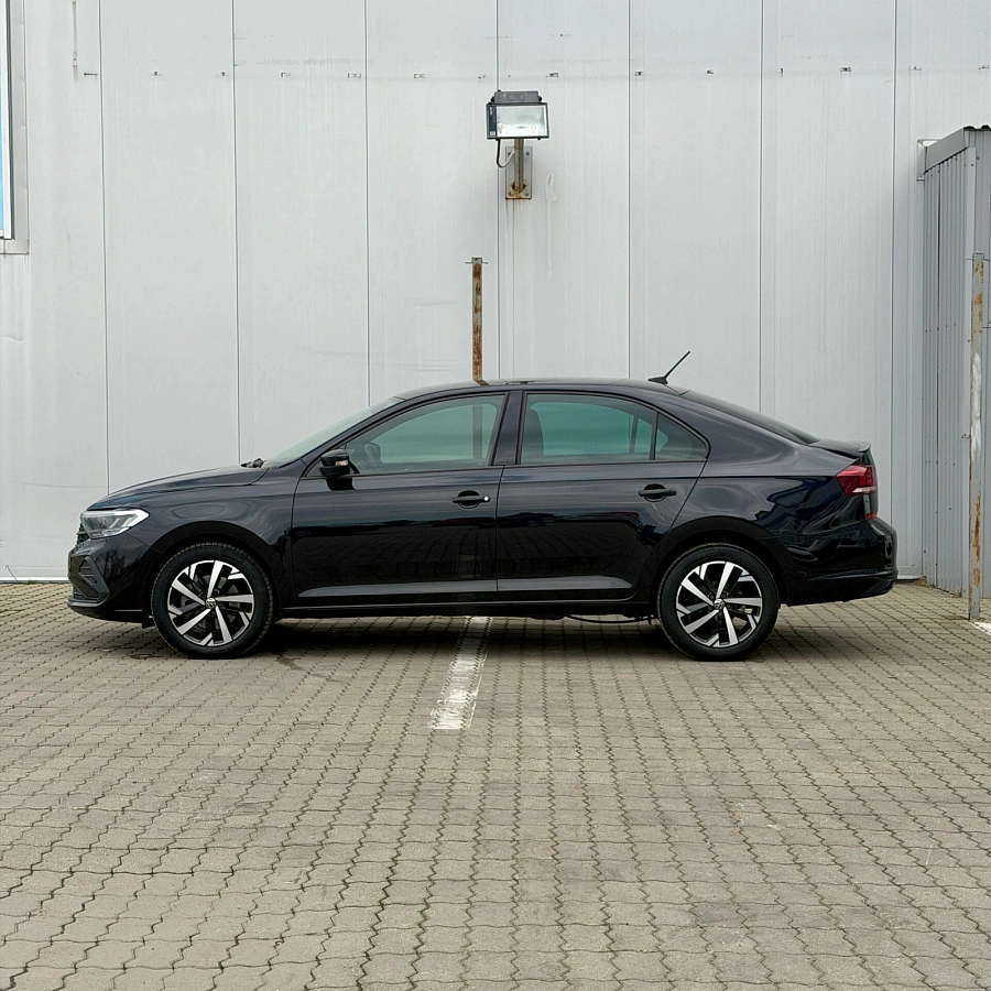 Volkswagen Polo, 2021г., передний привод, автомат