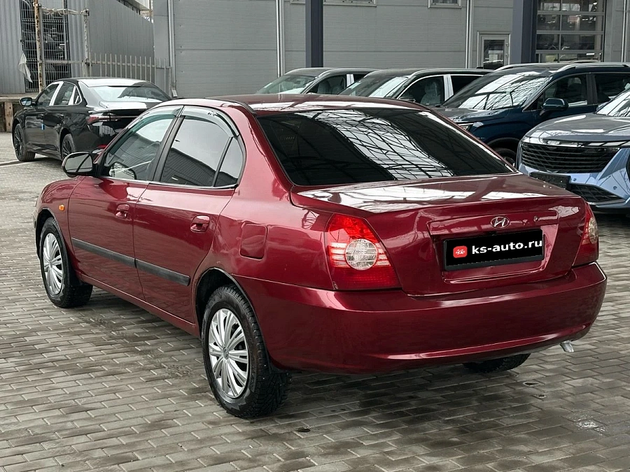 Hyundai Elantra, 2004г., передний привод, механика