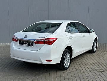Toyota Corolla, 2013г., передний привод, механика
