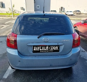 Toyota Corolla, 2003г, передний привод, автомат