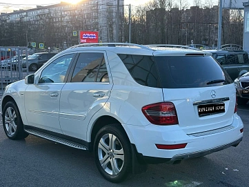 Mercedes-Benz M-Класс, 2011г, полный привод, автомат