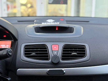 Renault Megane, 2014г, передний привод, механика