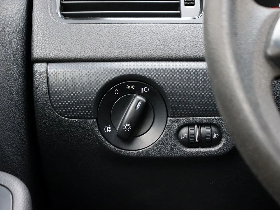 Volkswagen Jetta, 2014г., передний привод, автомат