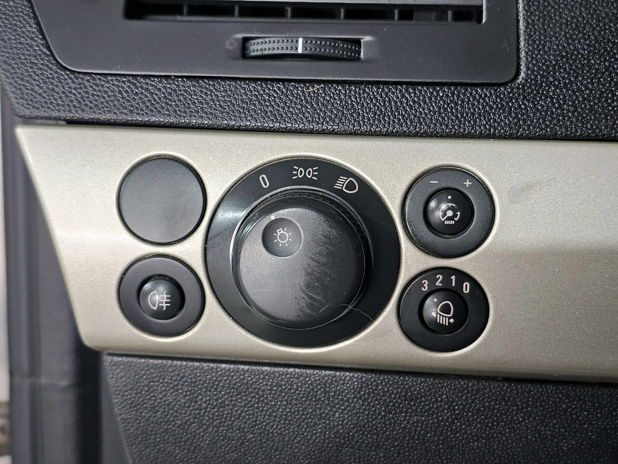 Opel Astra, 2007г., передний привод, автомат