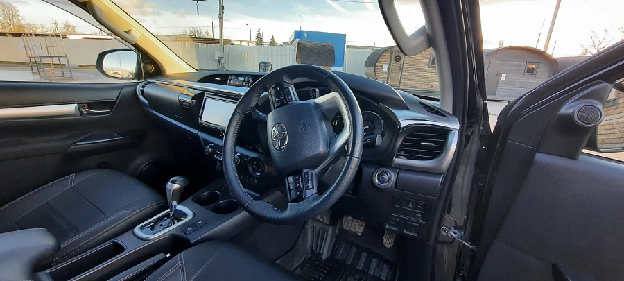 Toyota Hilux, 2021г., полный привод, автомат