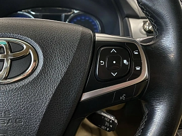 Toyota Camry, 2015г, передний привод, автомат