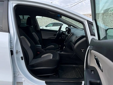 Kia Ceed, 2014г, передний привод, автомат