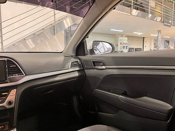 Hyundai Elantra, 2018г, передний привод, механика