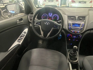 Hyundai Solaris, 2015г, передний привод, механика