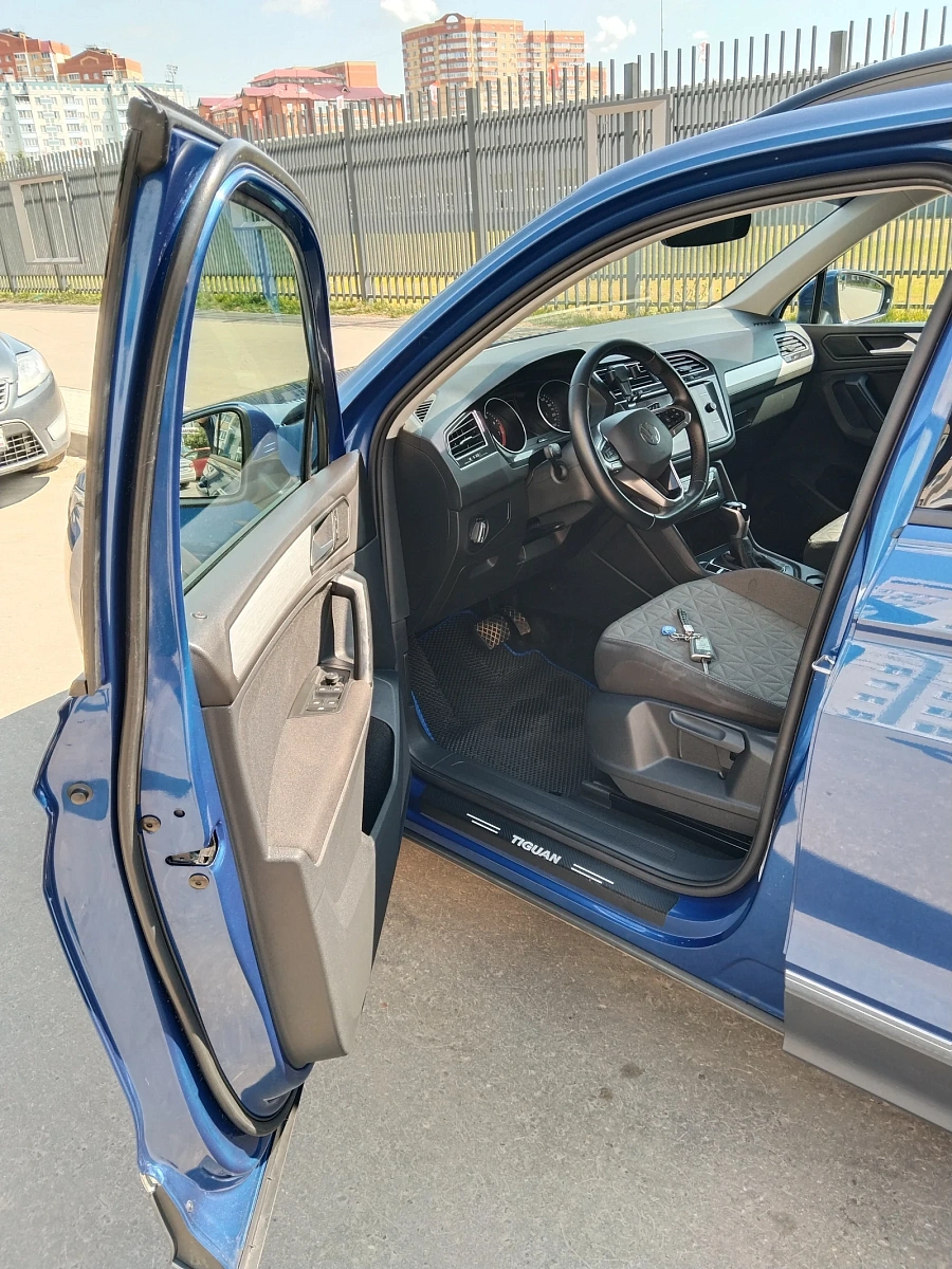 Volkswagen Tiguan, 2021г., передний привод, робот