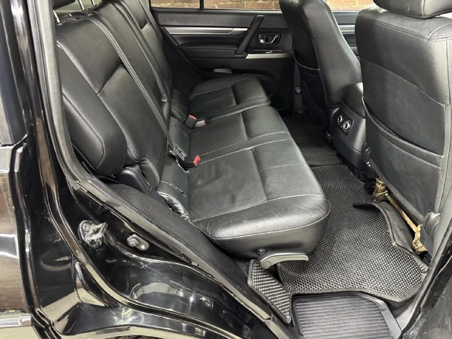 Mitsubishi Pajero, 2012г., полный привод, автомат