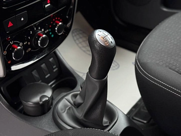 Nissan Terrano, 2017г, передний привод, механика