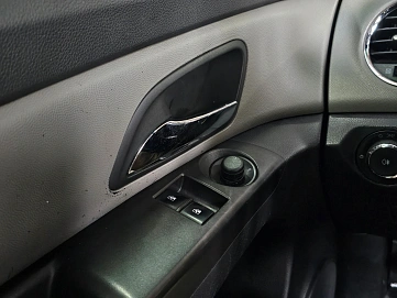 Chevrolet Cruze, 2012г., передний привод, автомат