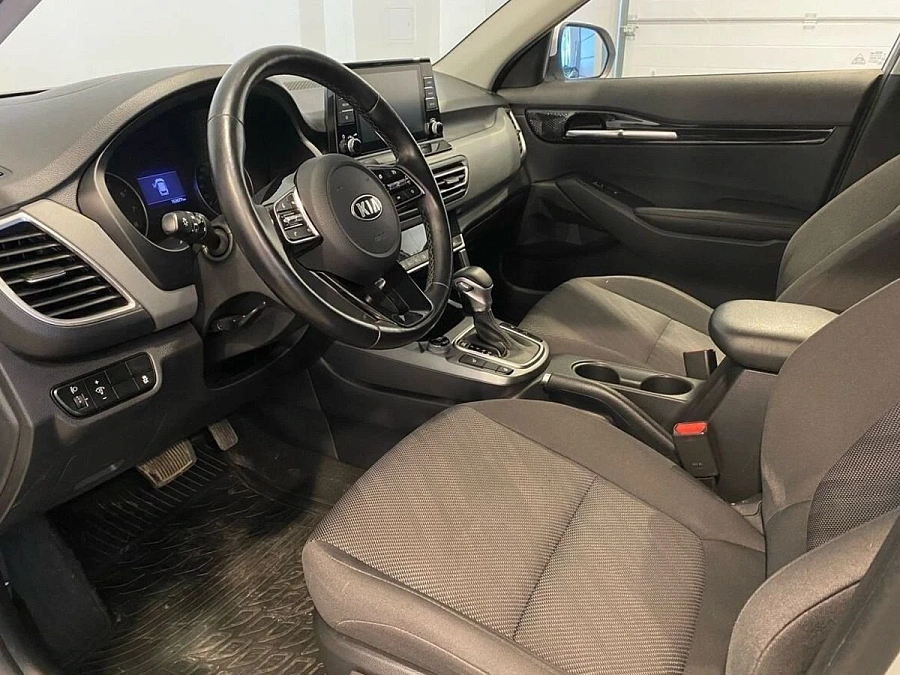 Kia Seltos, 2020г., передний привод, автомат