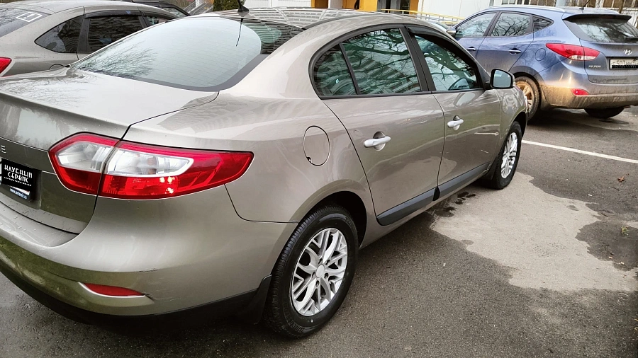 Renault Fluence, 2011г., передний привод, механика