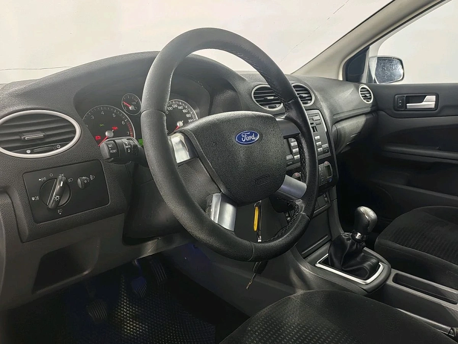 Ford Focus, 2006г., передний привод, механика