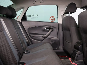 Volkswagen Polo, 2019г, передний привод, автомат