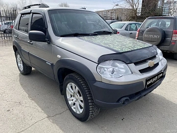 Chevrolet Niva, 2012г, передний привод, механика