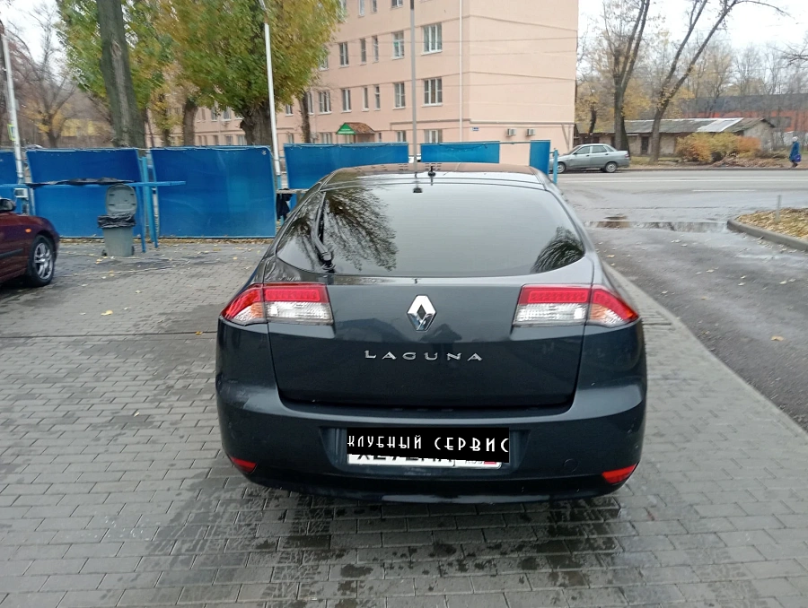 Renault Laguna, 2010г., передний привод, механика