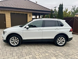 Volkswagen Tiguan, 2019г, полный привод, робот