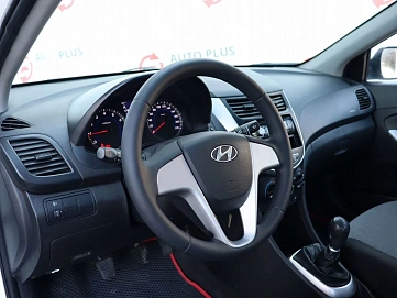 Hyundai Solaris, 2013г, передний привод, механика