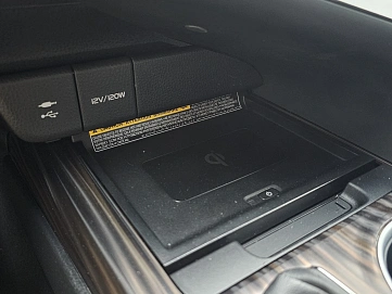 Toyota Camry, 2020г, передний привод, автомат