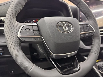 Toyota Highlander, 2026г, полный привод, автомат
