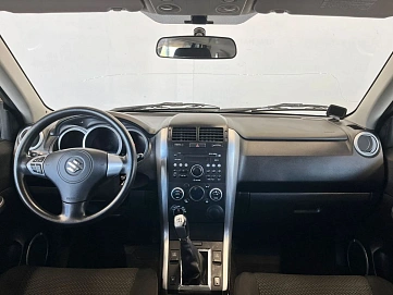 Suzuki Grand Vitara, 2011г, полный привод, механика