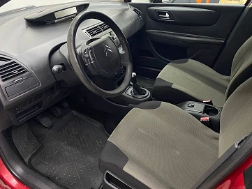 Citroen C4, 2010г, передний привод, механика