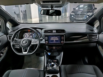 Nissan Leaf, 2021г, передний привод, автомат