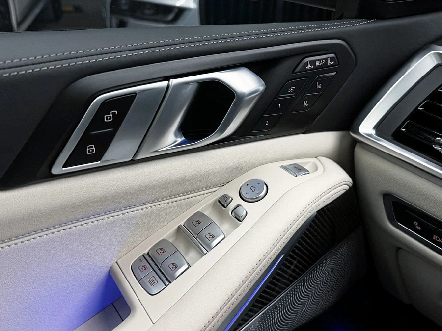 BMW X7, 2023г., полный привод, автомат
