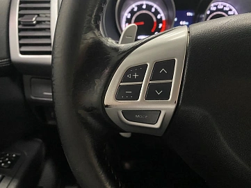 Mitsubishi Outlander, 2010г, передний привод, вариатор