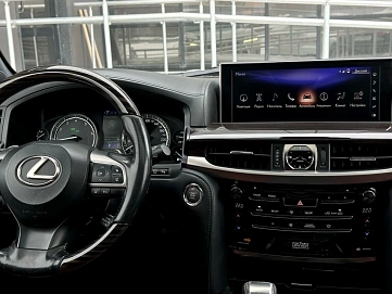 Lexus LX, 2017г, полный привод, автомат