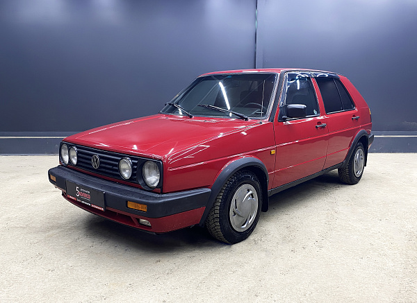 Volkswagen Golf, 1984г., передний привод, механика