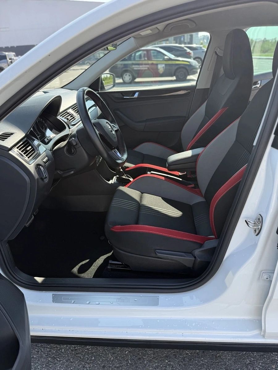 Skoda Rapid, 2019г., передний привод, автомат