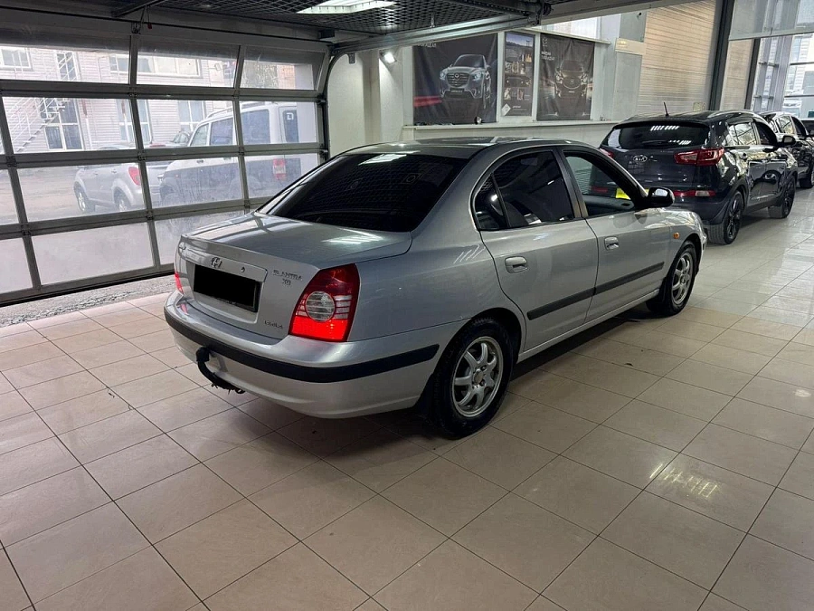 Hyundai Elantra, 2008г., передний привод, автомат