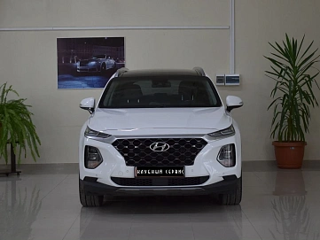 Hyundai Santa Fe, 2019г, передний привод, автомат